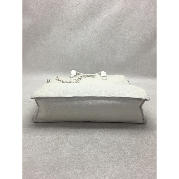 Louis Vuitton Cowhide Leather Handbag - Picture 4 of 7